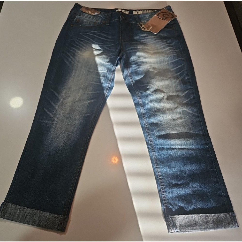 Indigo Reign Ankle Jeans Size 7 Distressed